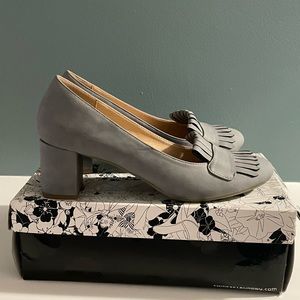CL by Chinese Laundry gray pumps - 8.5